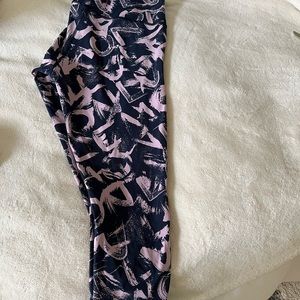 Lululemon Athletica Capri leggings